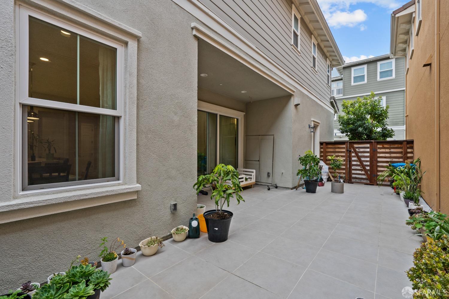 Detail Gallery Image 42 of 43 For 3103 Mena Dr, San Mateo,  CA 94403 - 4 Beds | 4/1 Baths