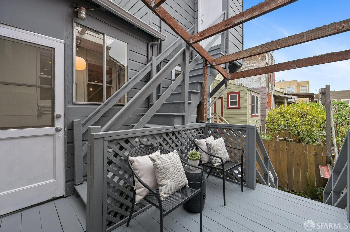 Detail Gallery Image 22 of 32 For 2906 Cesar Chavez St, San Francisco,  CA 94110 - 3 Beds | 3/1 Baths