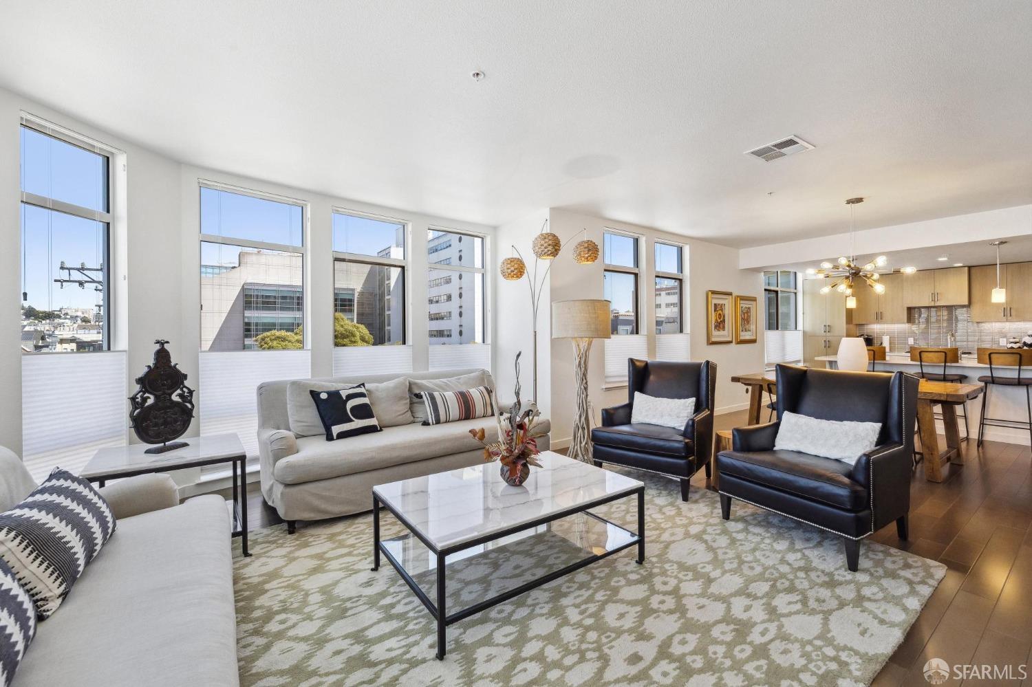 Detail Gallery Image 1 of 31 For 2655 Bush St #301,  San Francisco,  CA 94115 - 3 Beds | 2 Baths