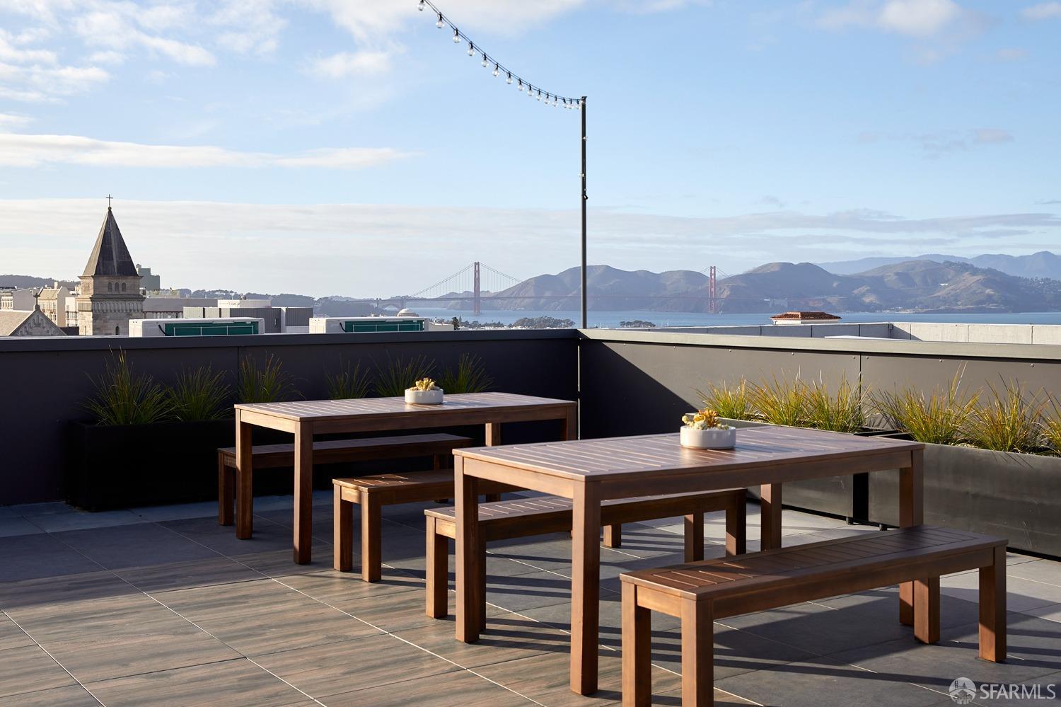 Detail Gallery Image 40 of 57 For 1580 Pacific Ave #K2,  San Francisco,  CA 94109 - 2 Beds | 2 Baths