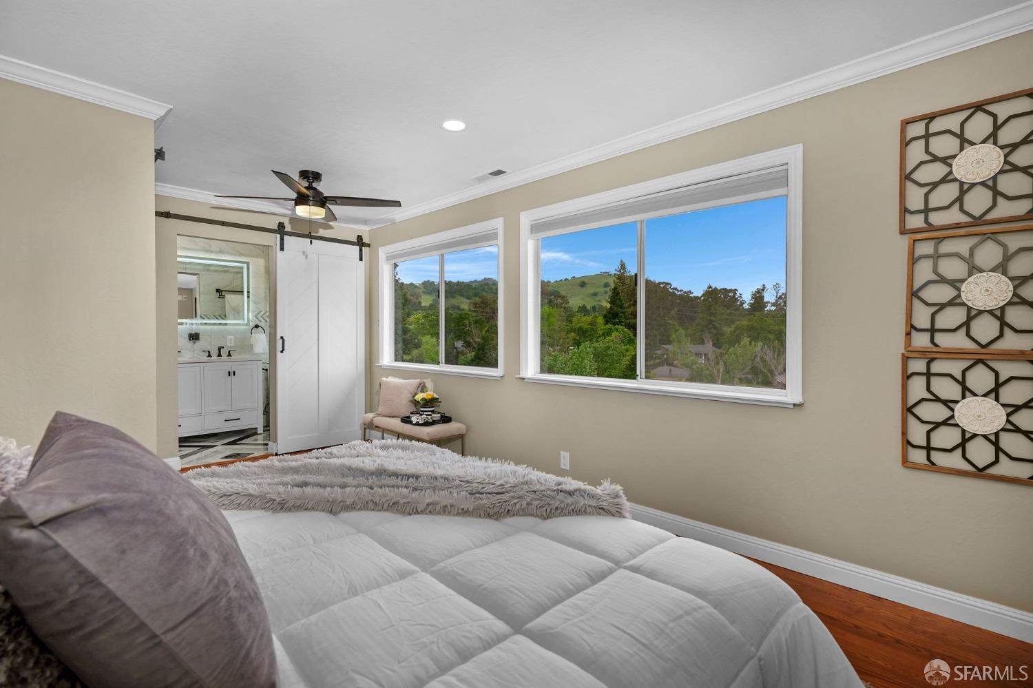 Detail Gallery Image 21 of 48 For 41 Sunrise Ln, Lafayette,  CA 94549 - 5 Beds | 2/2 Baths