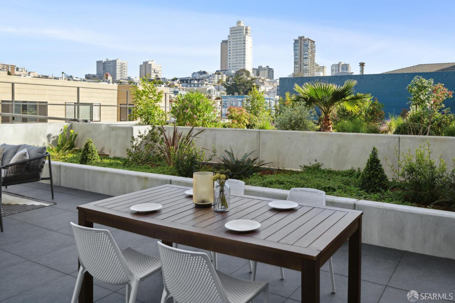 Detail Gallery Image 8 of 57 For 1580 Pacific Ave #K2,  San Francisco,  CA 94109 - 2 Beds | 2 Baths