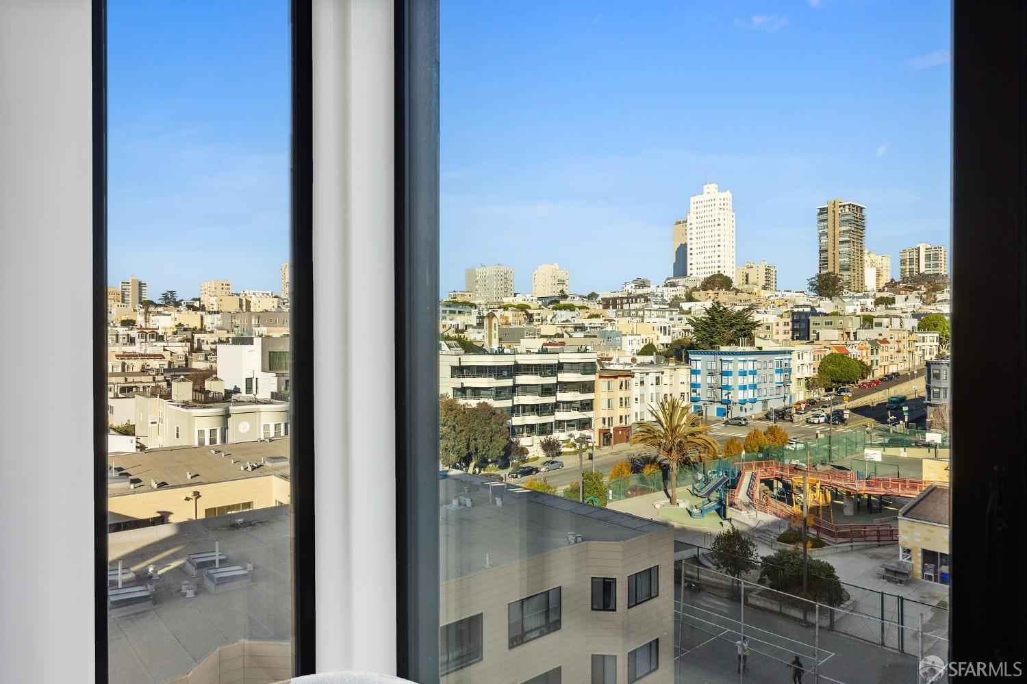 Detail Gallery Image 35 of 57 For 1580 Pacific Ave #K2,  San Francisco,  CA 94109 - 2 Beds | 2 Baths