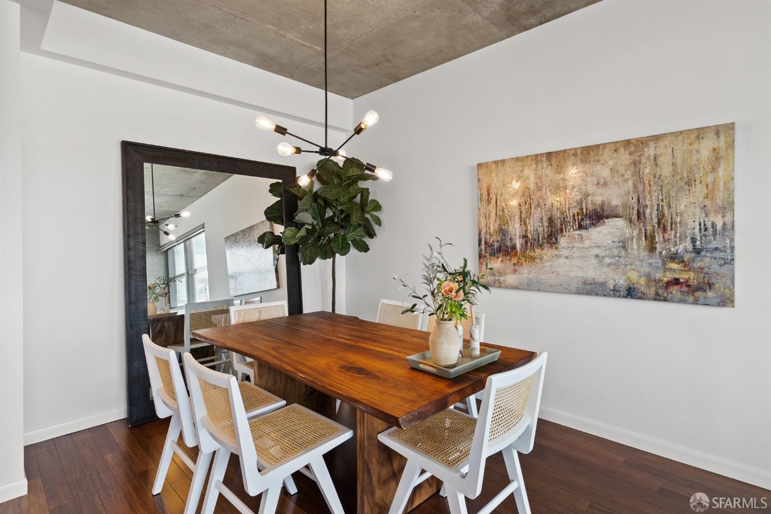 Detail Gallery Image 5 of 32 For 428 Alice St #706,  Oakland,  CA 94607 - 3 Beds | 2 Baths