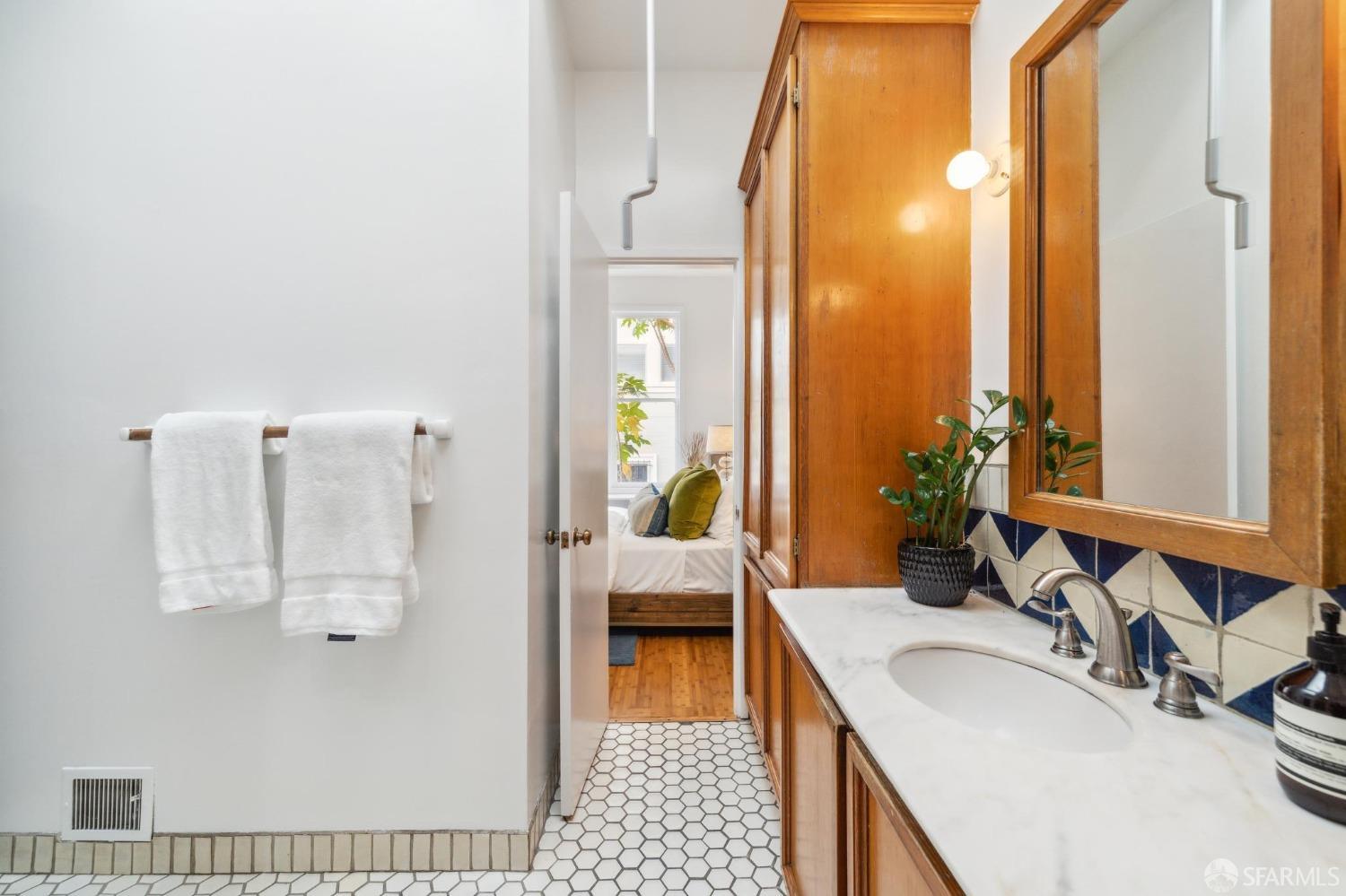 Detail Gallery Image 29 of 47 For 30 Hodges Aly, San Francisco,  CA 94133 - 2 Beds | 1 Baths