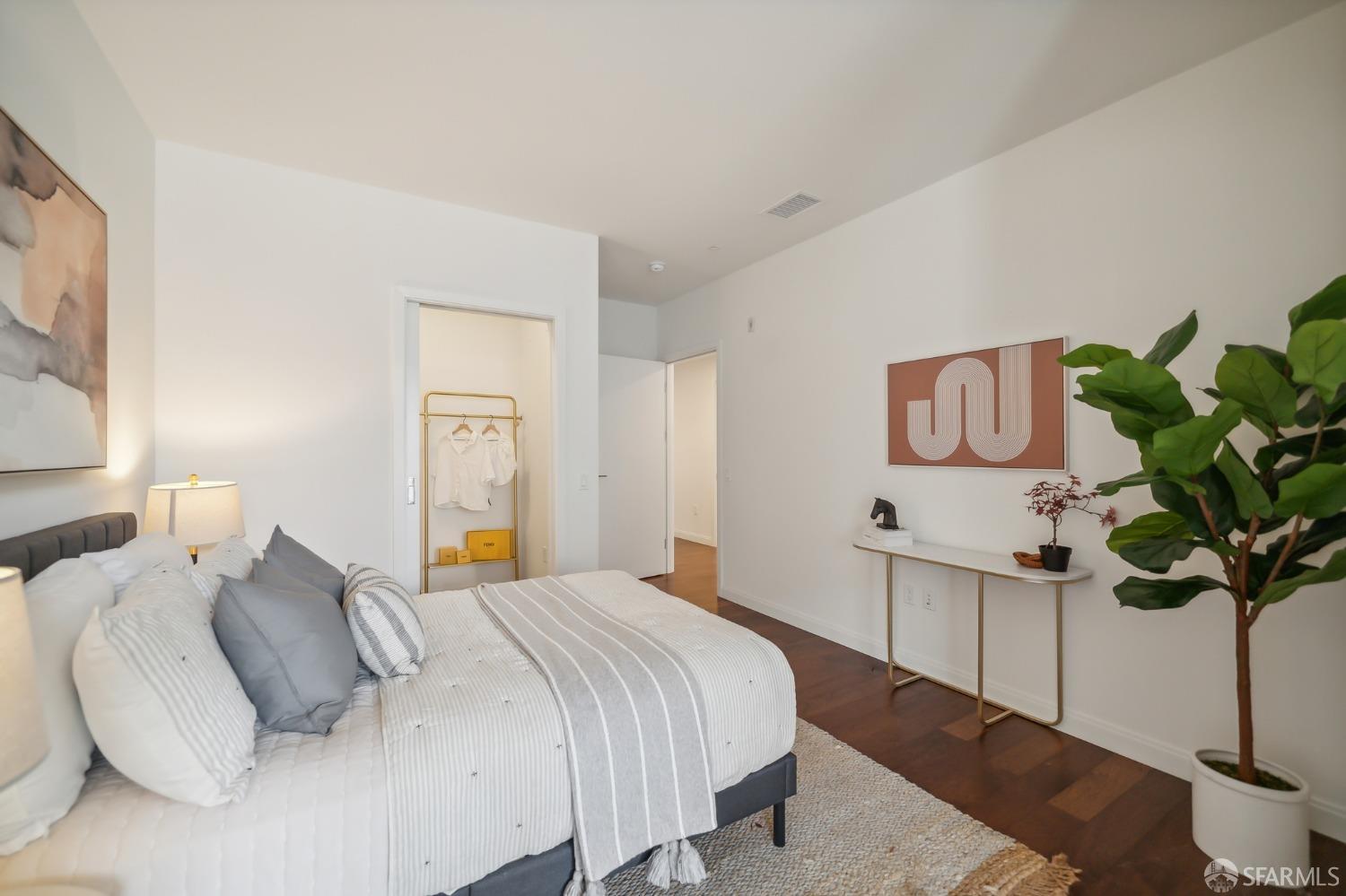 Detail Gallery Image 23 of 76 For 555 Fulton St #102,  San Francisco,  CA 94102 - 3 Beds | 2 Baths