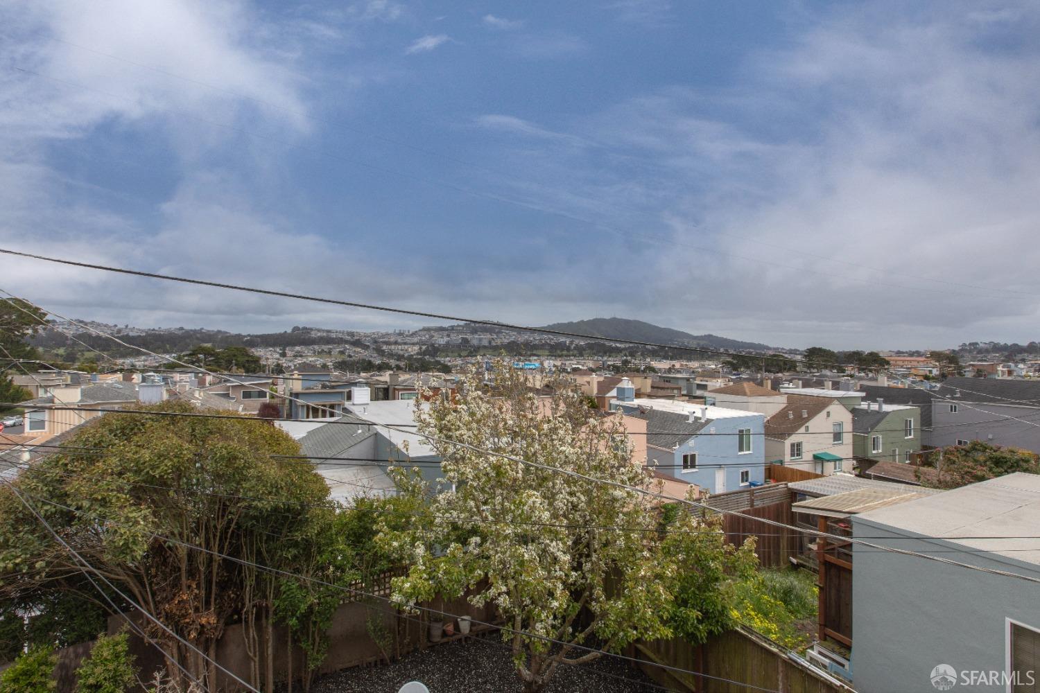 Detail Gallery Image 44 of 47 For 80 Weston Dr, Daly City,  CA 94015 - 3 Beds | 2 Baths