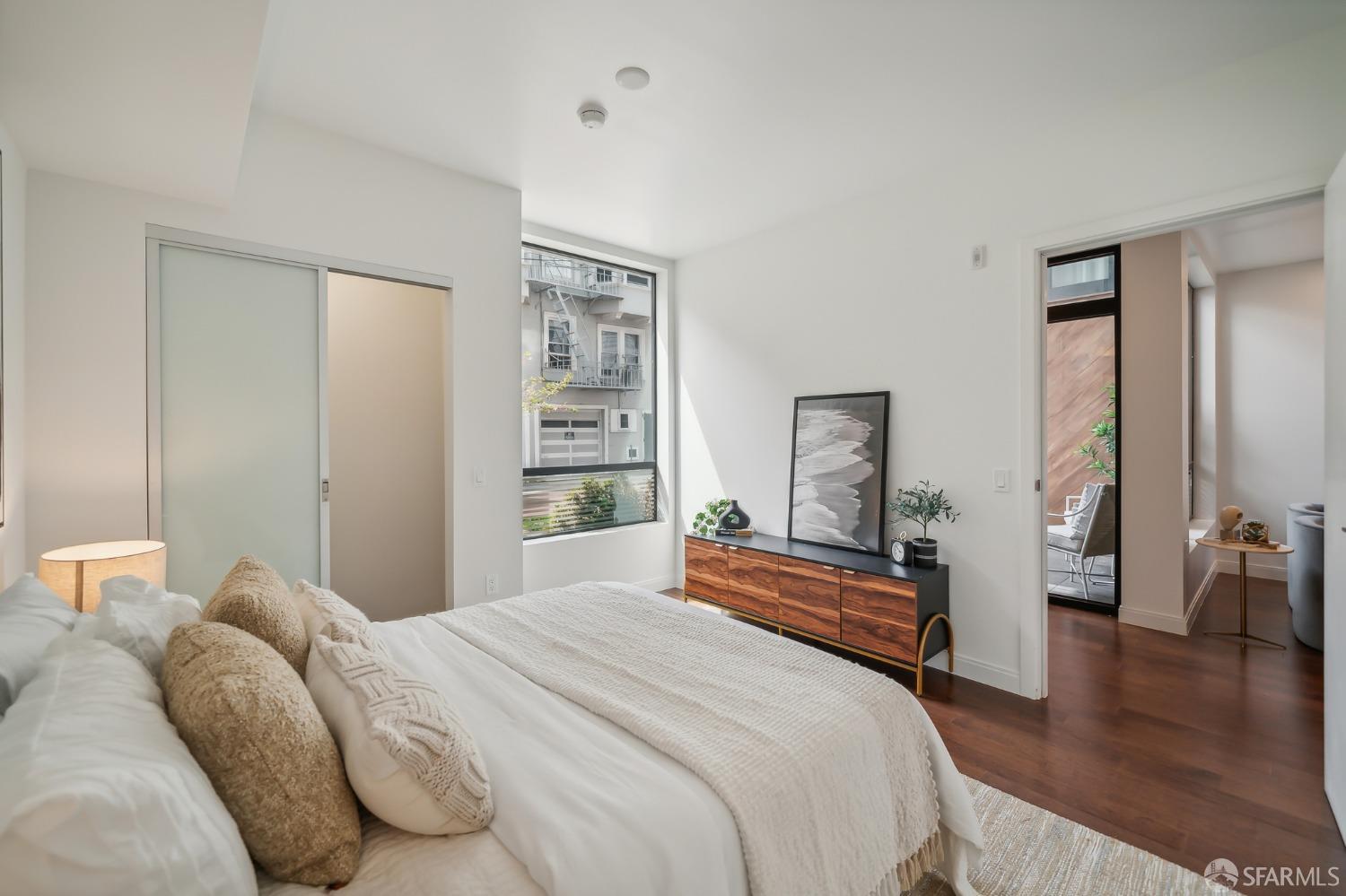 Detail Gallery Image 12 of 76 For 555 Fulton St #102,  San Francisco,  CA 94102 - 3 Beds | 2 Baths