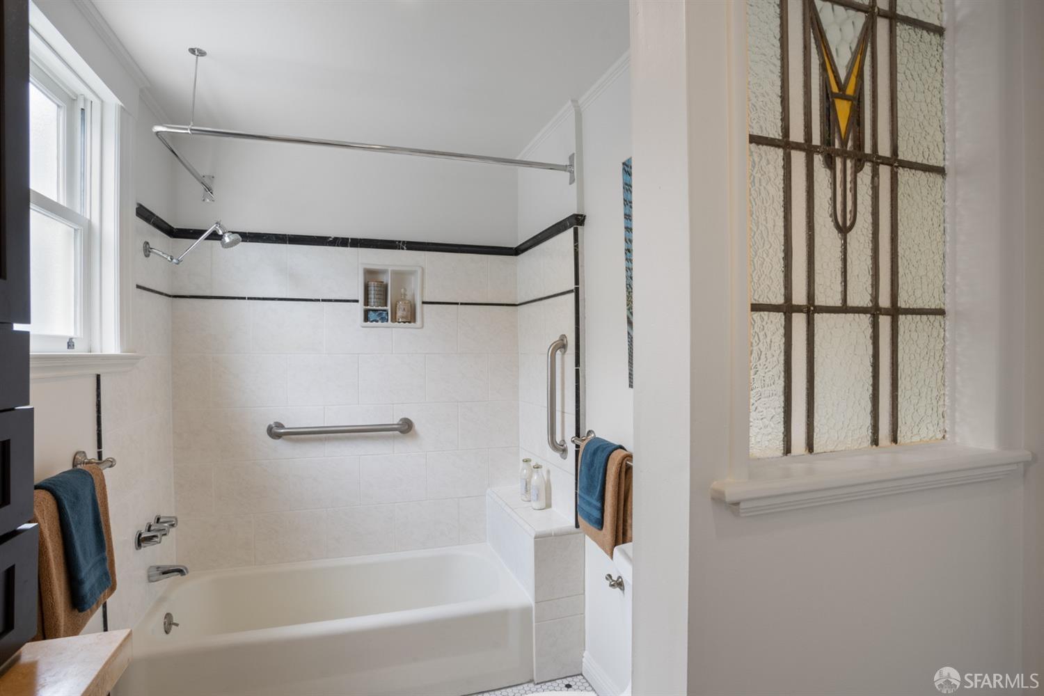 Detail Gallery Image 18 of 26 For 222 Cortland Ave, San Francisco,  CA 94110 - 3 Beds | 1/1 Baths