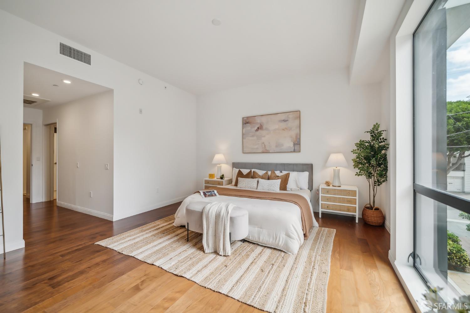 Detail Gallery Image 17 of 76 For 555 Fulton St #102,  San Francisco,  CA 94102 - 3 Beds | 2 Baths