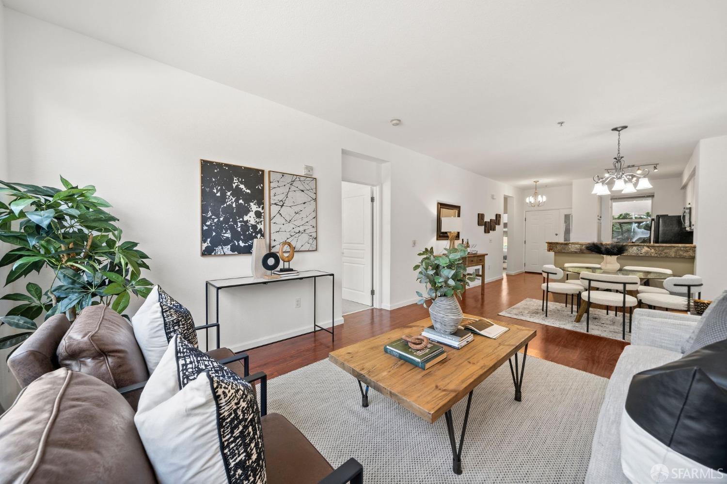 Detail Gallery Image 6 of 31 For 101 Crescent Way #2101,  San Francisco,  CA 94134 - 2 Beds | 2 Baths