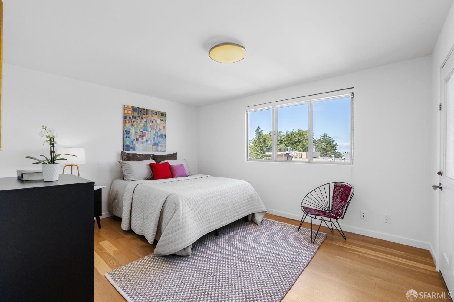 Detail Gallery Image 17 of 29 For 827 Corbett Ave #302,  San Francisco,  CA 94131 - 2 Beds | 2 Baths