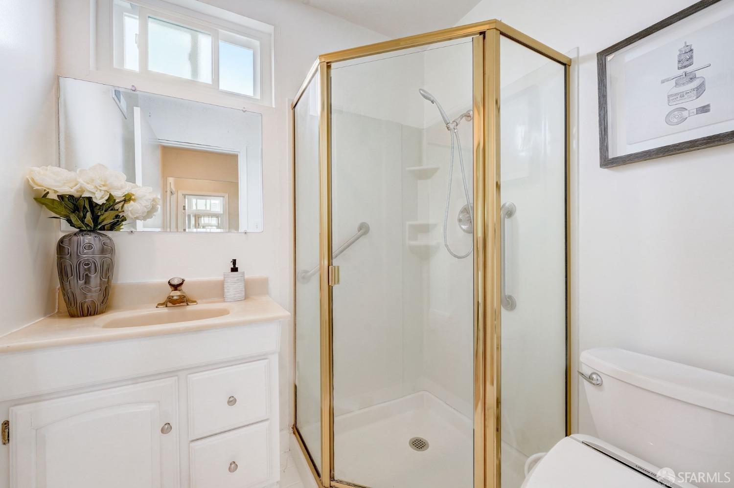 Detail Gallery Image 38 of 70 For 131 Del Prado Dr, Daly City,  CA 94015 - 3 Beds | 2 Baths