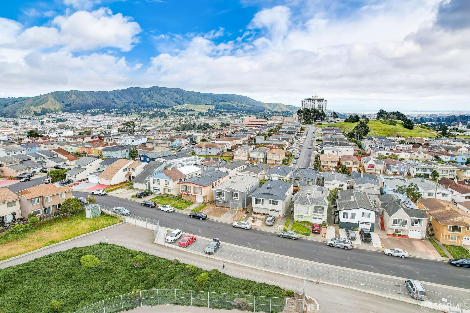 Detail Gallery Image 61 of 70 For 131 Del Prado Dr, Daly City,  CA 94015 - 3 Beds | 2 Baths