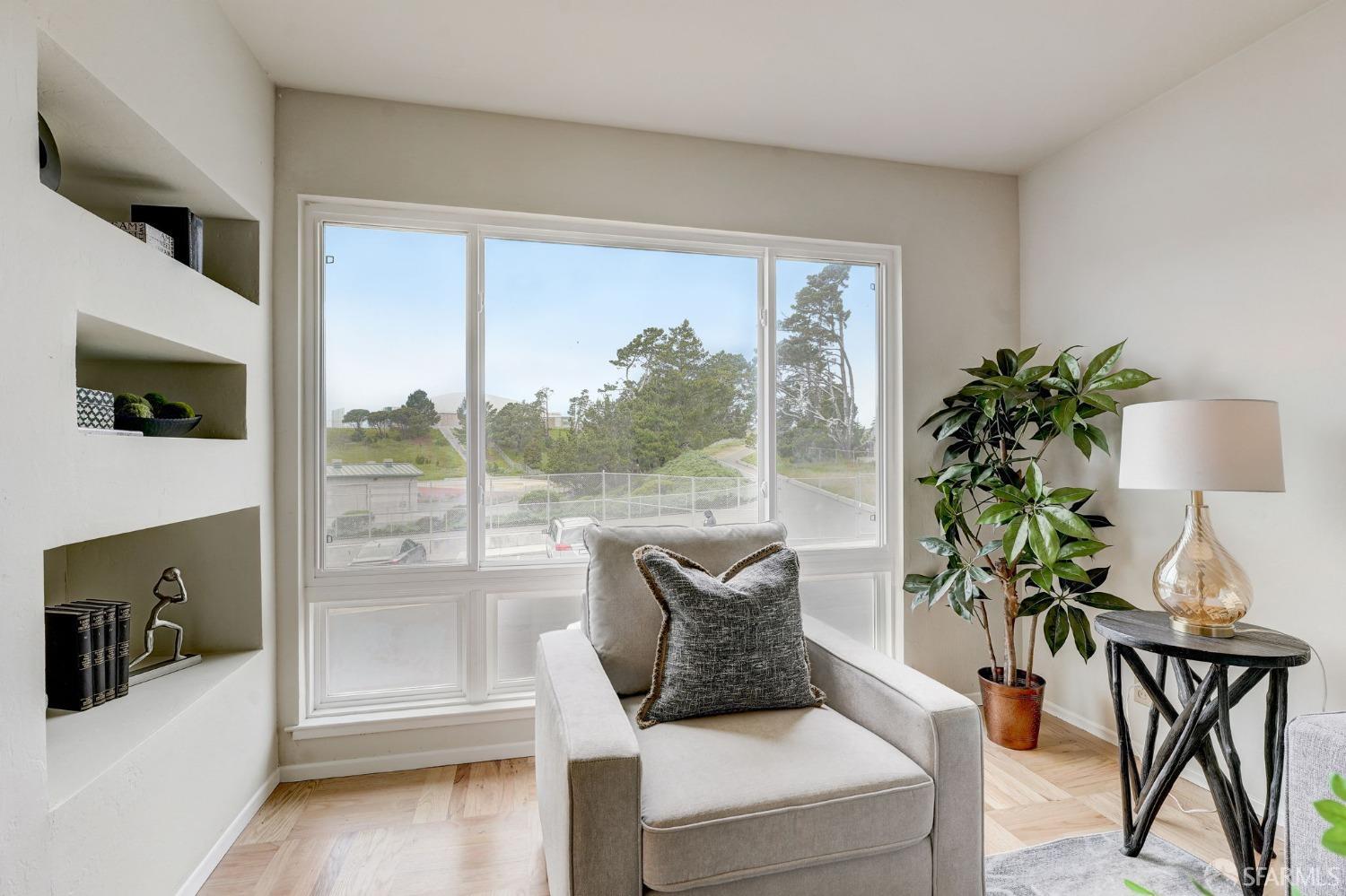 Detail Gallery Image 9 of 70 For 131 Del Prado Dr, Daly City,  CA 94015 - 3 Beds | 2 Baths