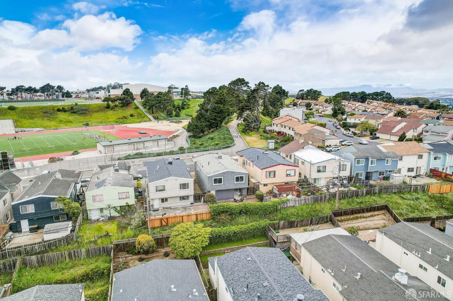 Detail Gallery Image 67 of 70 For 131 Del Prado Dr, Daly City,  CA 94015 - 3 Beds | 2 Baths