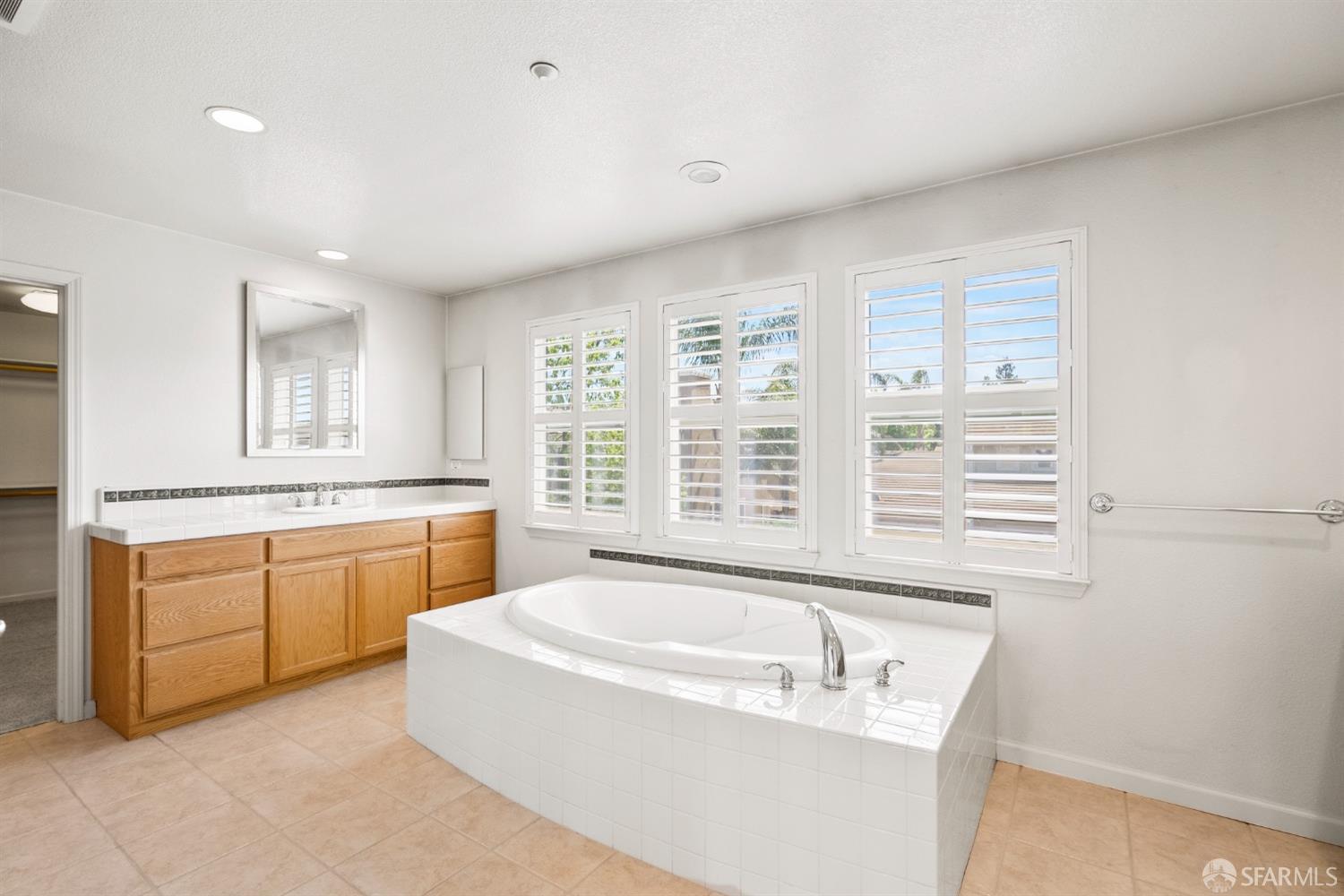 Detail Gallery Image 27 of 46 For 1106 Tachella Way, Brentwood,  CA 94513 - 5 Beds | 3/1 Baths