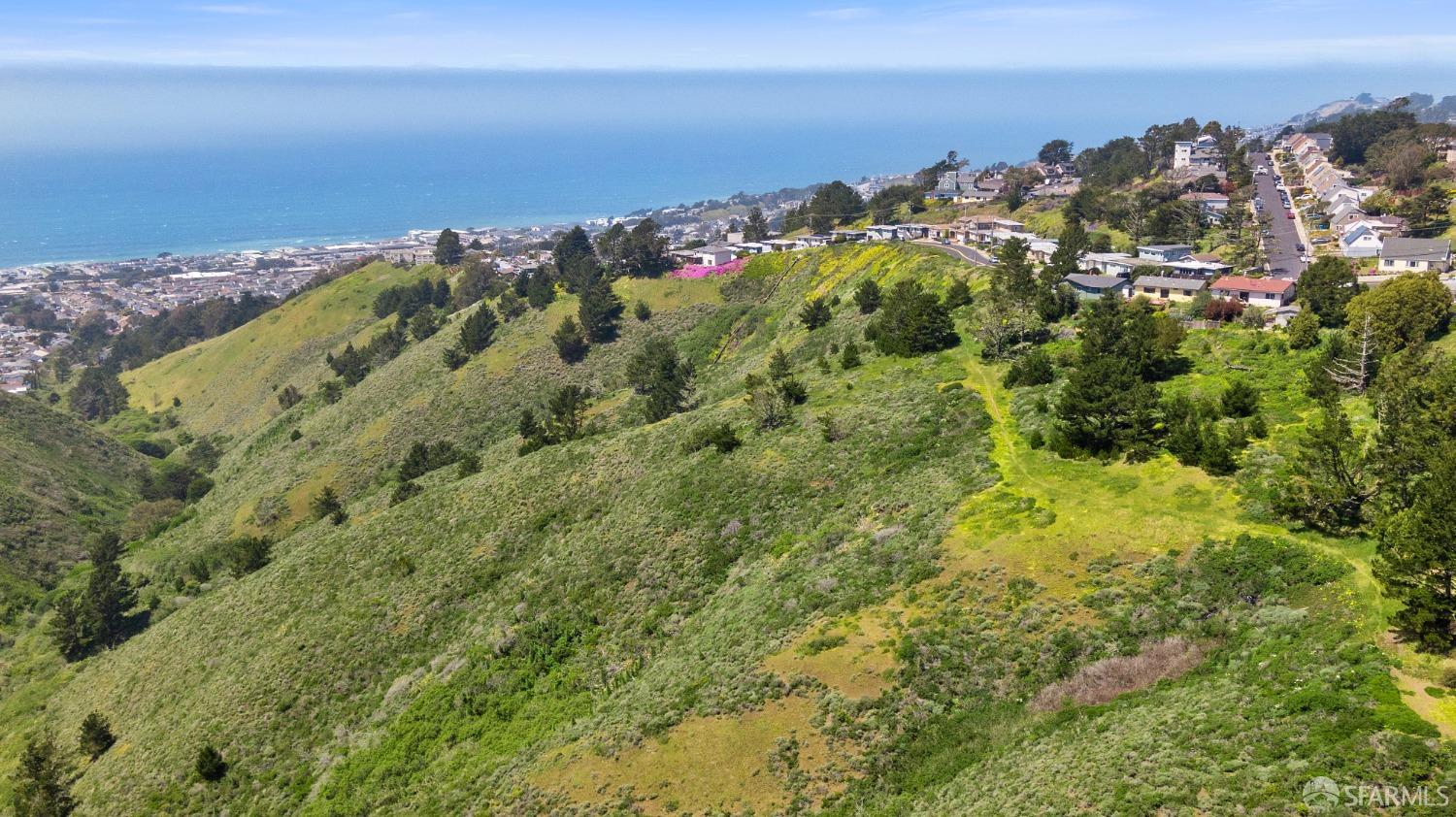 Photo of Manor Dr in Pacifica, CA