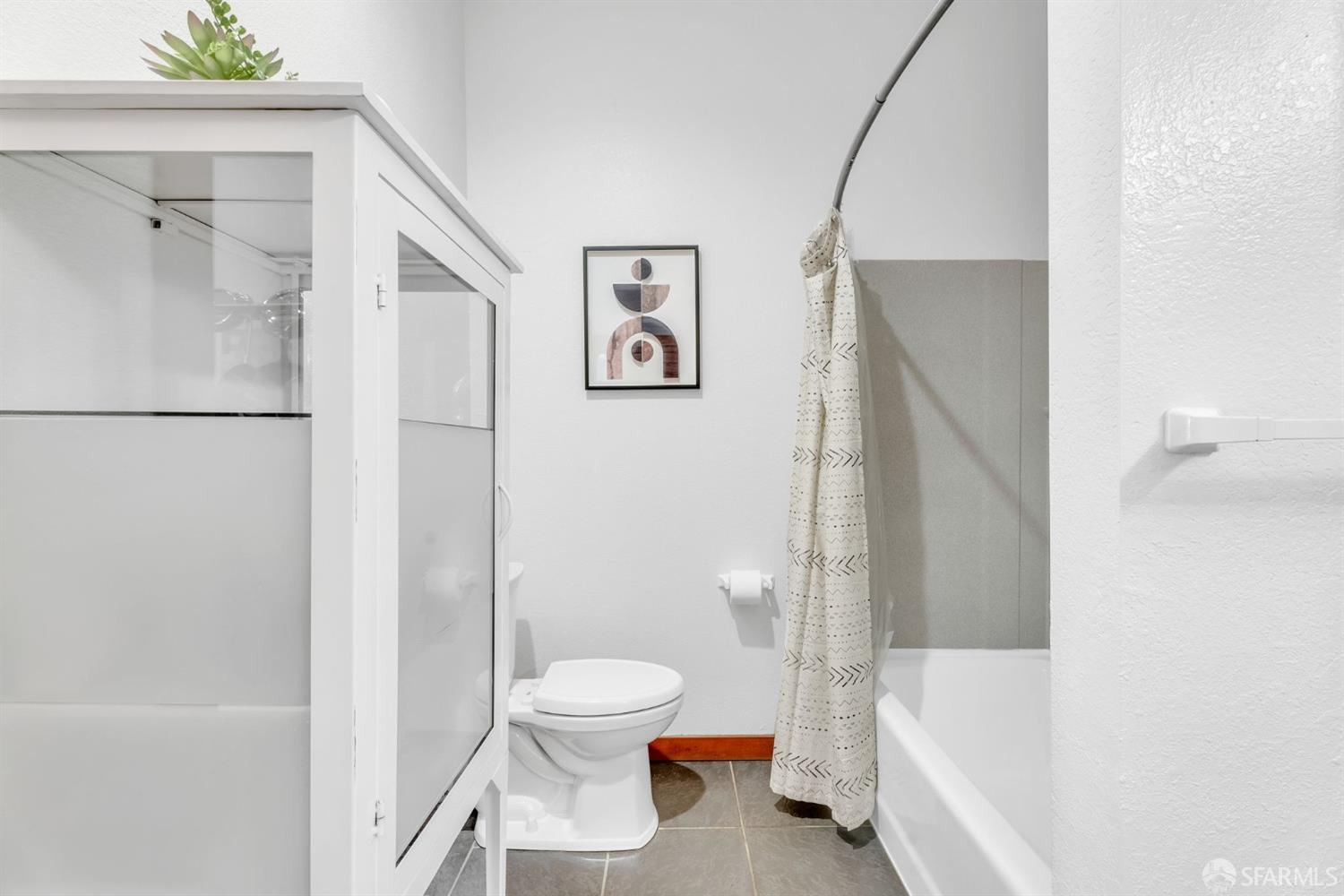 Detail Gallery Image 19 of 30 For 530 E 8th St #105,  Oakland,  CA 94606 - 2 Beds | 1 Baths