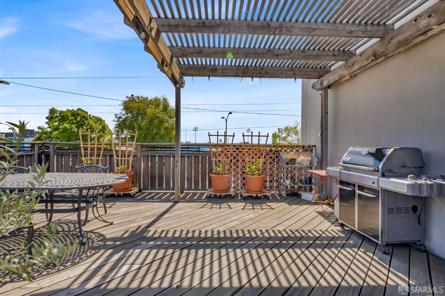 Detail Gallery Image 24 of 30 For 530 E 8th St #105,  Oakland,  CA 94606 - 2 Beds | 1 Baths