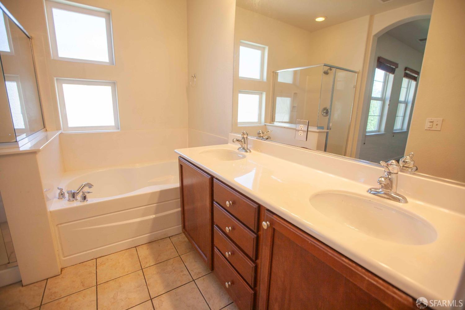 Detail Gallery Image 17 of 29 For 2856 10th St, San Pablo,  CA 94806 - 3 Beds | 2/1 Baths
