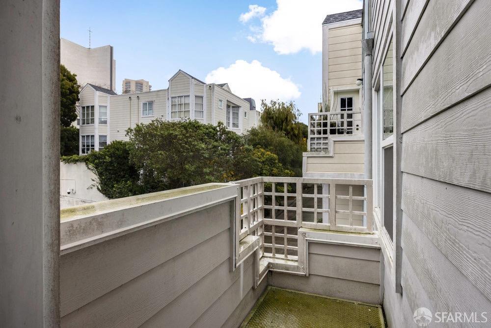 Detail Gallery Image 35 of 37 For 1136 Eddy St #D,  San Francisco,  CA 94109 - 2 Beds | 2 Baths