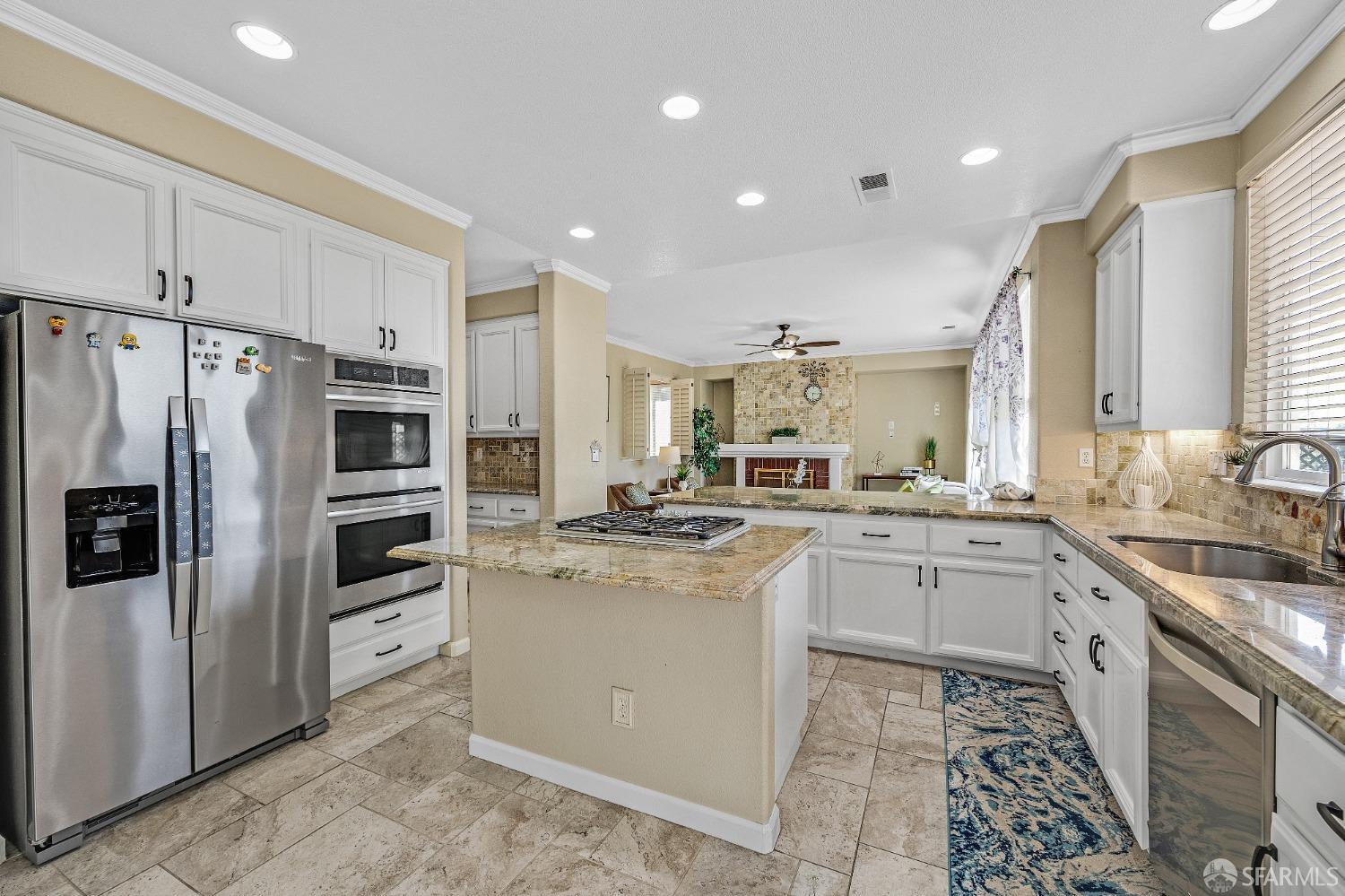 Detail Gallery Image 7 of 43 For 2399 Lagoon Ct, San Leandro,  CA 94579 - 4 Beds | 4 Baths