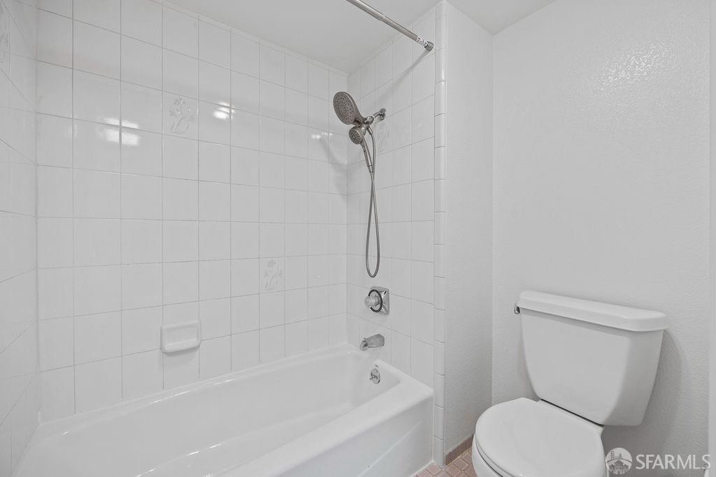 Detail Gallery Image 19 of 37 For 1136 Eddy St #D,  San Francisco,  CA 94109 - 2 Beds | 2 Baths