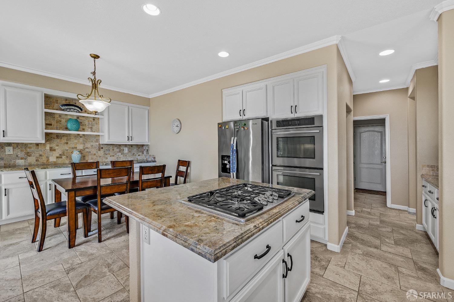 Detail Gallery Image 8 of 43 For 2399 Lagoon Ct, San Leandro,  CA 94579 - 4 Beds | 4 Baths