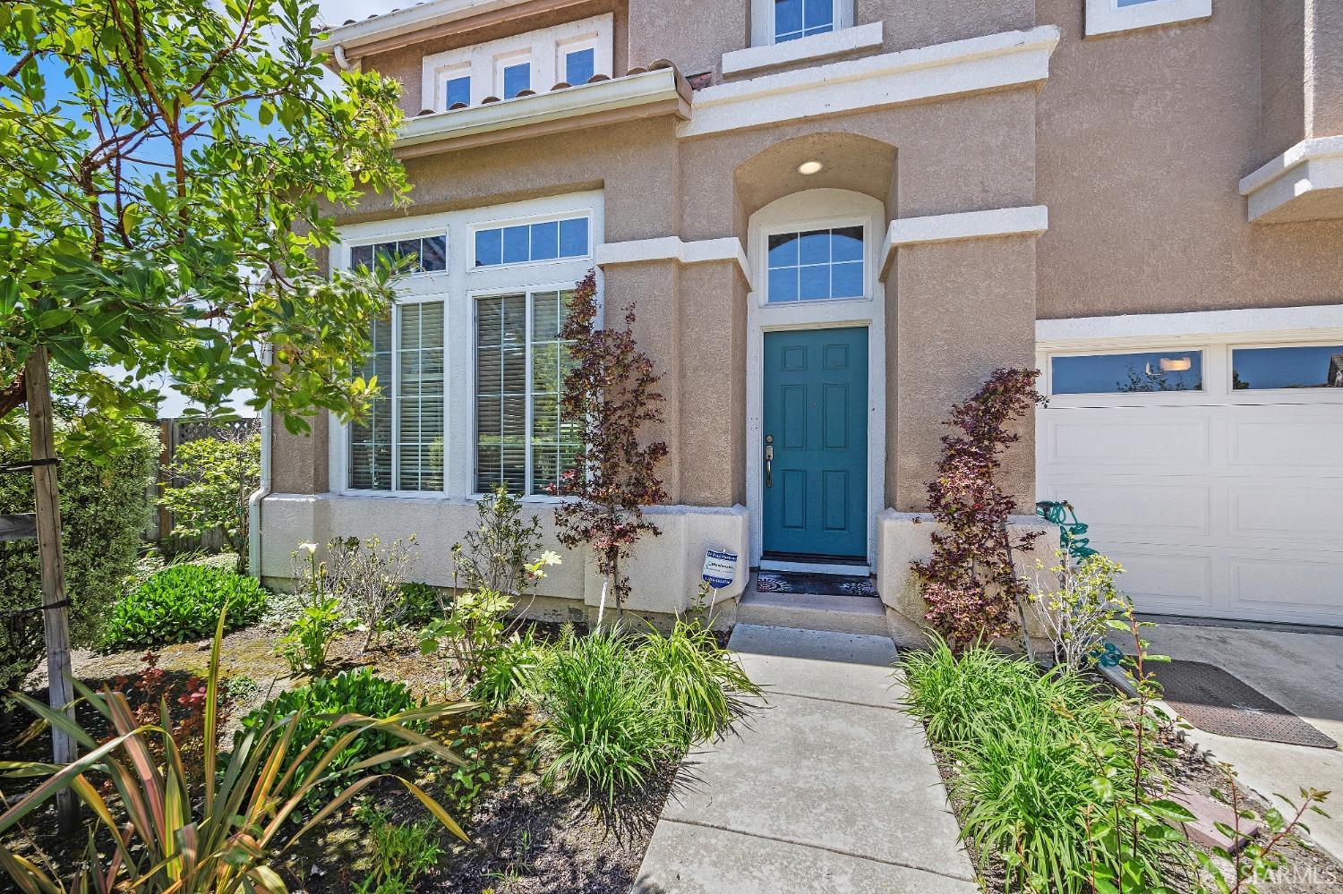 Detail Gallery Image 4 of 43 For 2399 Lagoon Ct, San Leandro,  CA 94579 - 4 Beds | 4 Baths