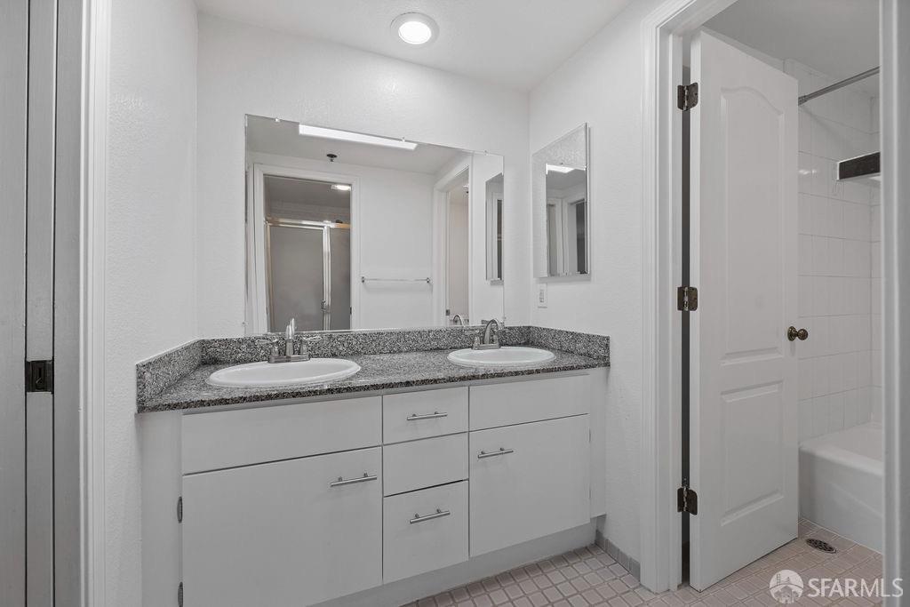 Detail Gallery Image 24 of 37 For 1136 Eddy St #D,  San Francisco,  CA 94109 - 2 Beds | 2 Baths