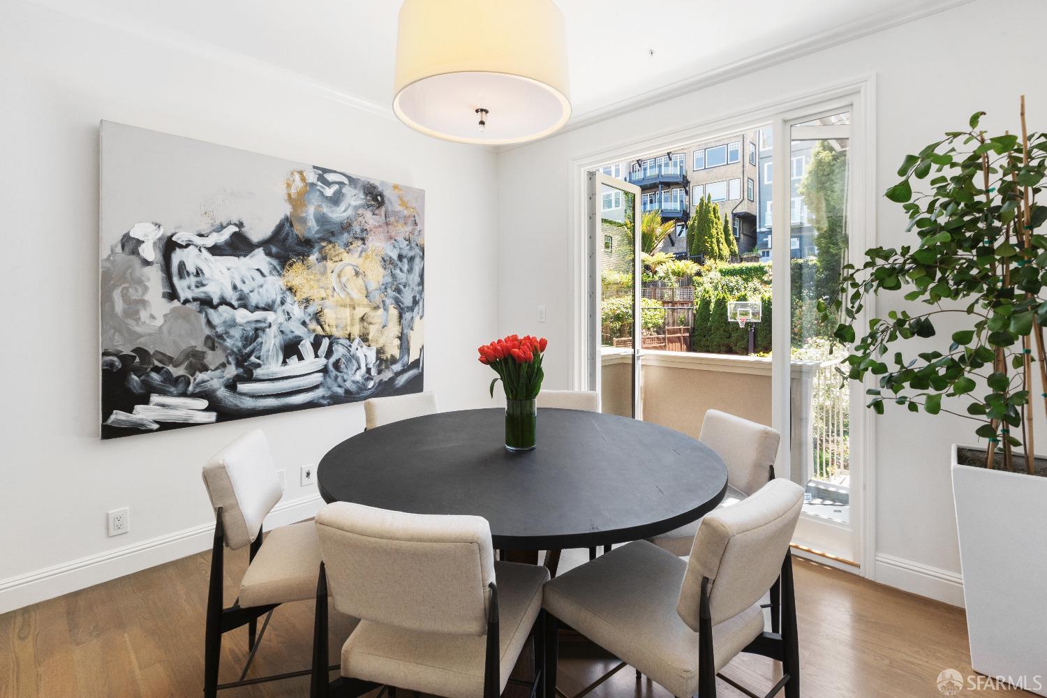 Detail Gallery Image 11 of 32 For 2769 Union St, San Francisco,  CA 94123 - 3 Beds | 2 Baths