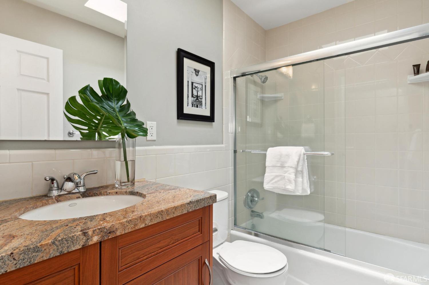 Detail Gallery Image 9 of 18 For 4011 19th St #4,  San Francisco,  CA 94114 - 1 Beds | 1 Baths