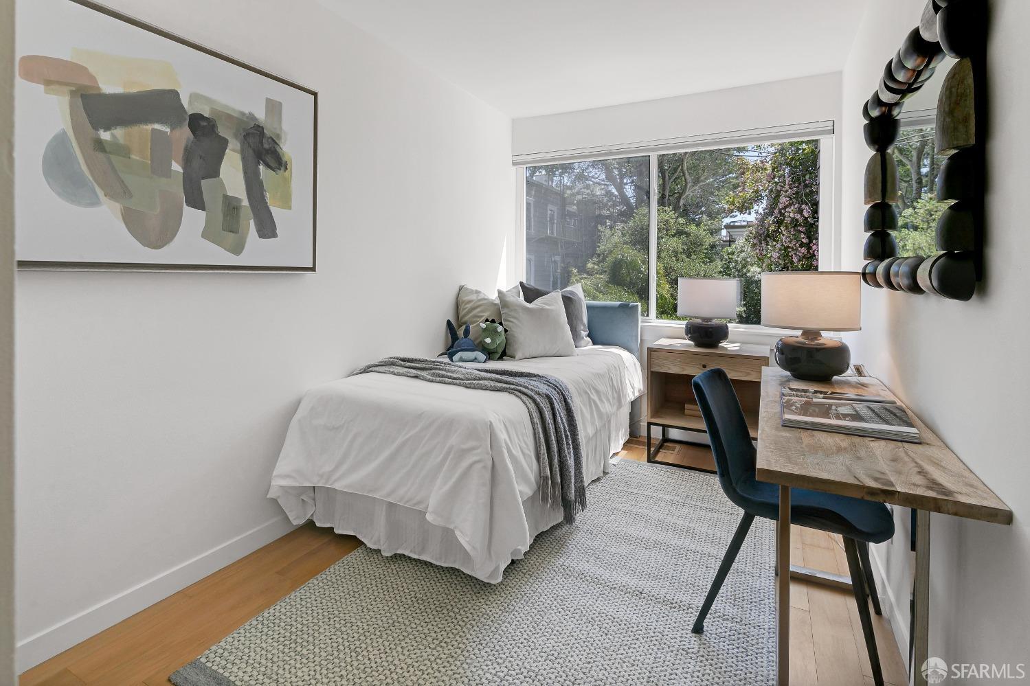 Detail Gallery Image 12 of 24 For 2171 Sacramento St #2,  San Francisco,  CA 94109 - 2 Beds | 1 Baths