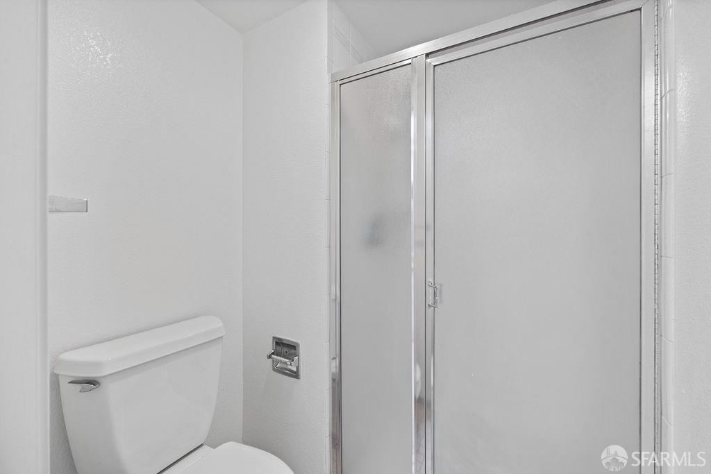 Detail Gallery Image 18 of 37 For 1136 Eddy St #D,  San Francisco,  CA 94109 - 2 Beds | 2 Baths