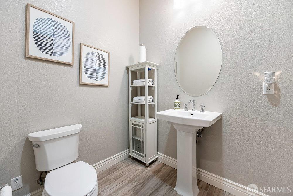 Detail Gallery Image 21 of 59 For 97 Dunfirth Dr, Hayward,  CA 94542 - 5 Beds | 4/1 Baths