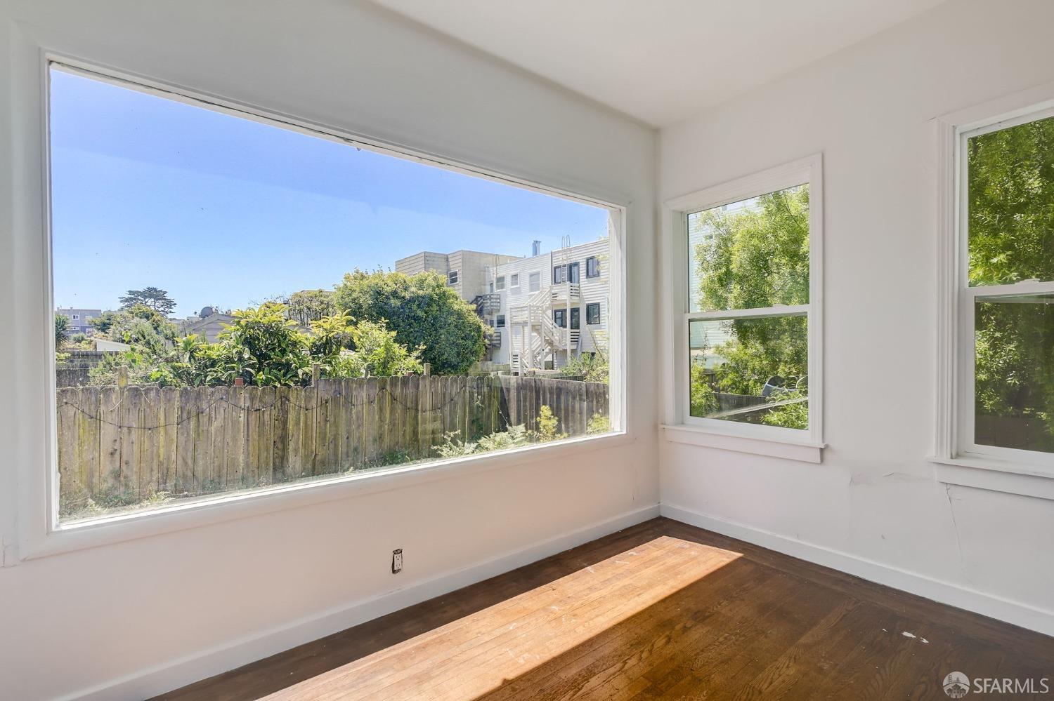 Detail Gallery Image 30 of 68 For 3333 Lincoln Way, San Francisco,  CA 94122 - 2 Beds | 1 Baths