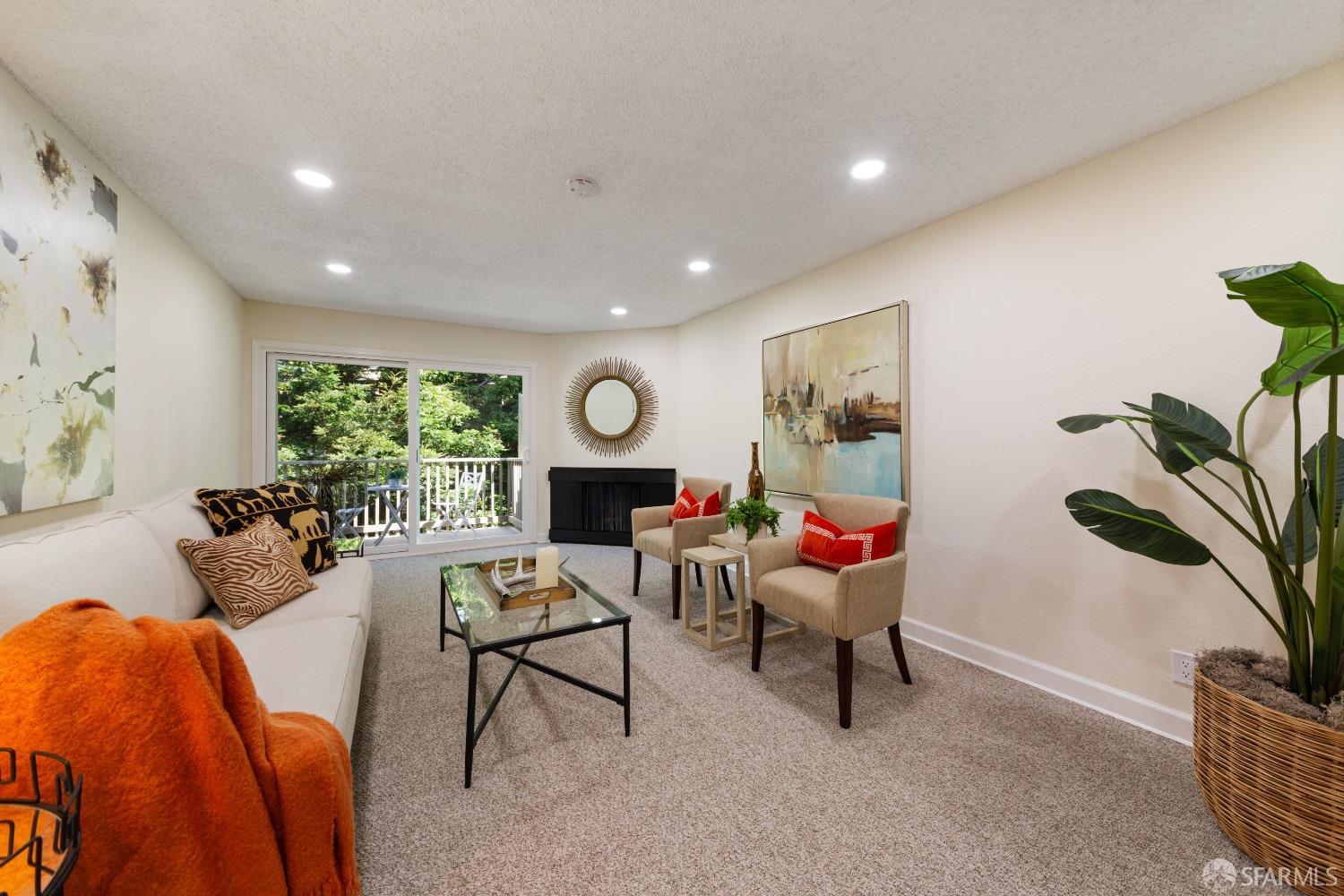 Detail Gallery Image 2 of 38 For 376 Imperial Way #312,  Daly City,  CA 94015 - 1 Beds | 1 Baths