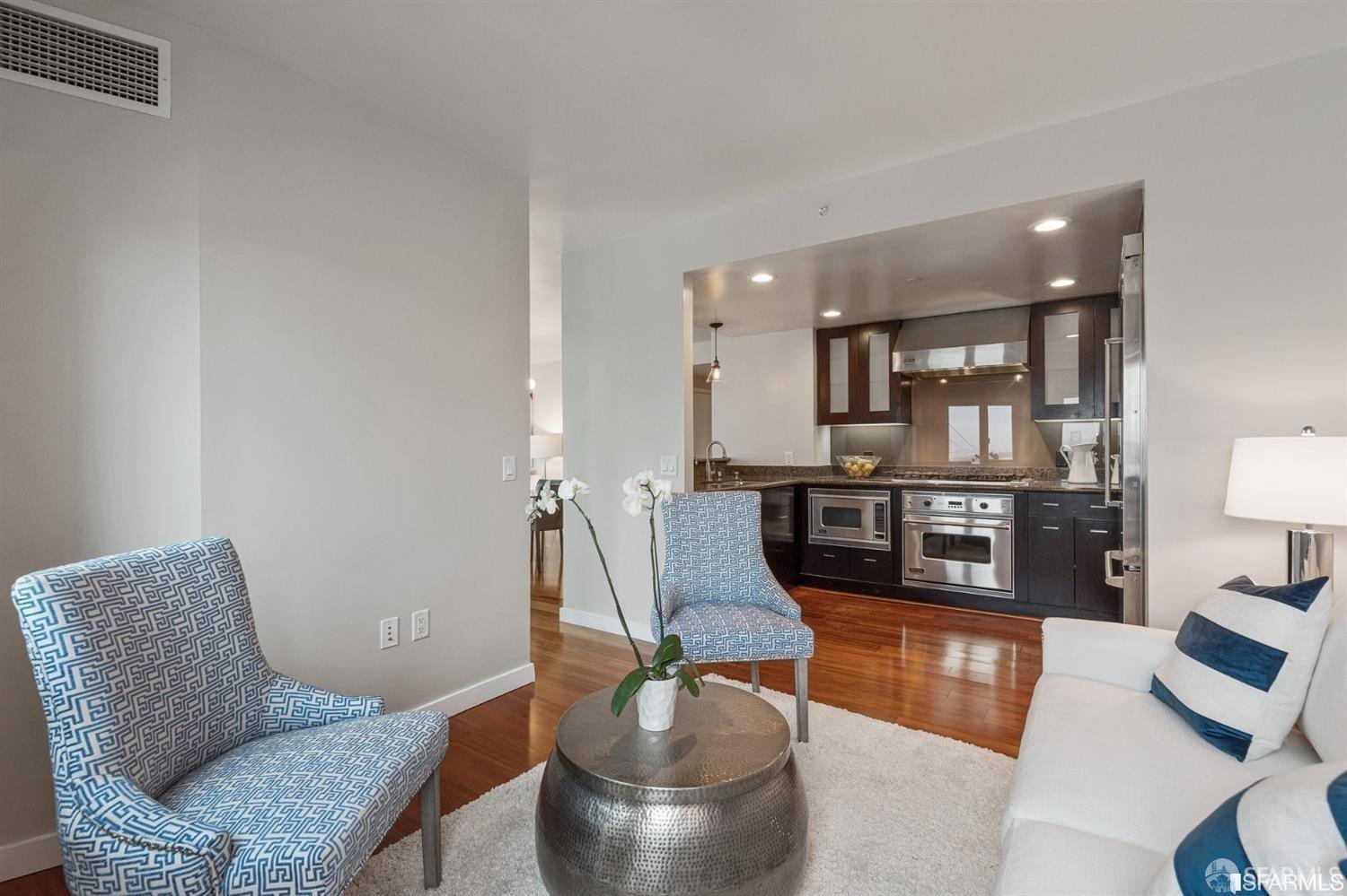 Detail Gallery Image 7 of 28 For 355 1st St #S2502,  San Francisco,  CA 94105 - 2 Beds | 2 Baths