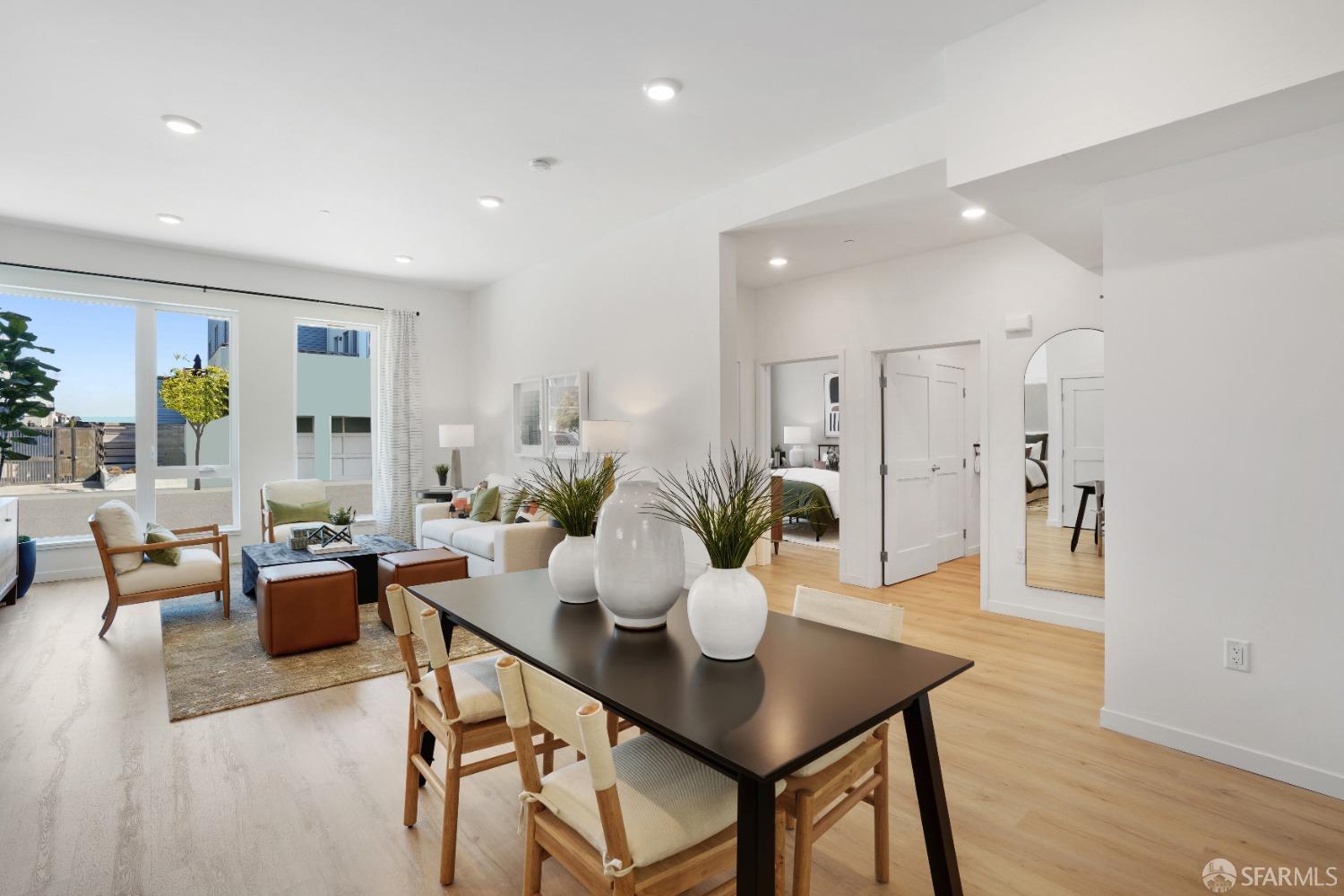 Detail Gallery Image 4 of 14 For 52 Kirkwood Ave #201,  San Francisco,  CA 94124 - 2 Beds | 2 Baths