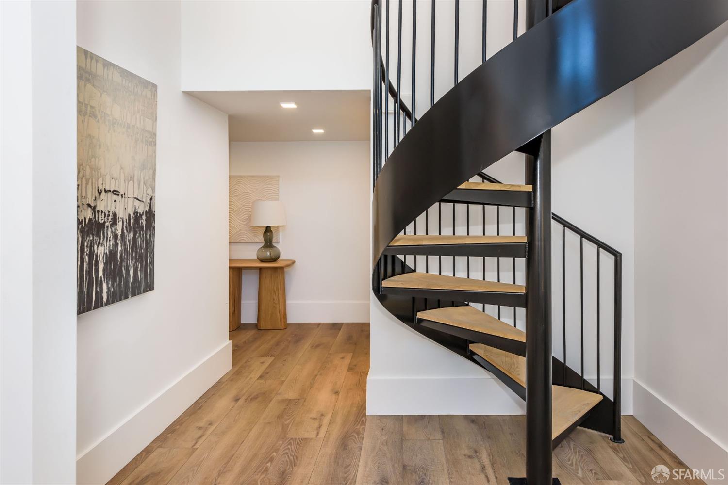 Detail Gallery Image 1 of 48 For 1288 Howard St #109,  San Francisco,  CA 94103 - 1 Beds | 1 Baths