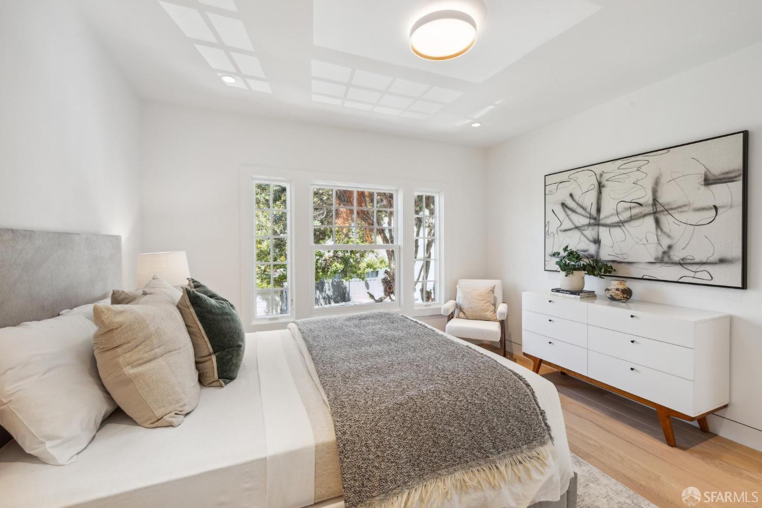 Detail Gallery Image 37 of 53 For 3841 25th St, San Francisco,  CA 94114 - 4 Beds | 3/1 Baths