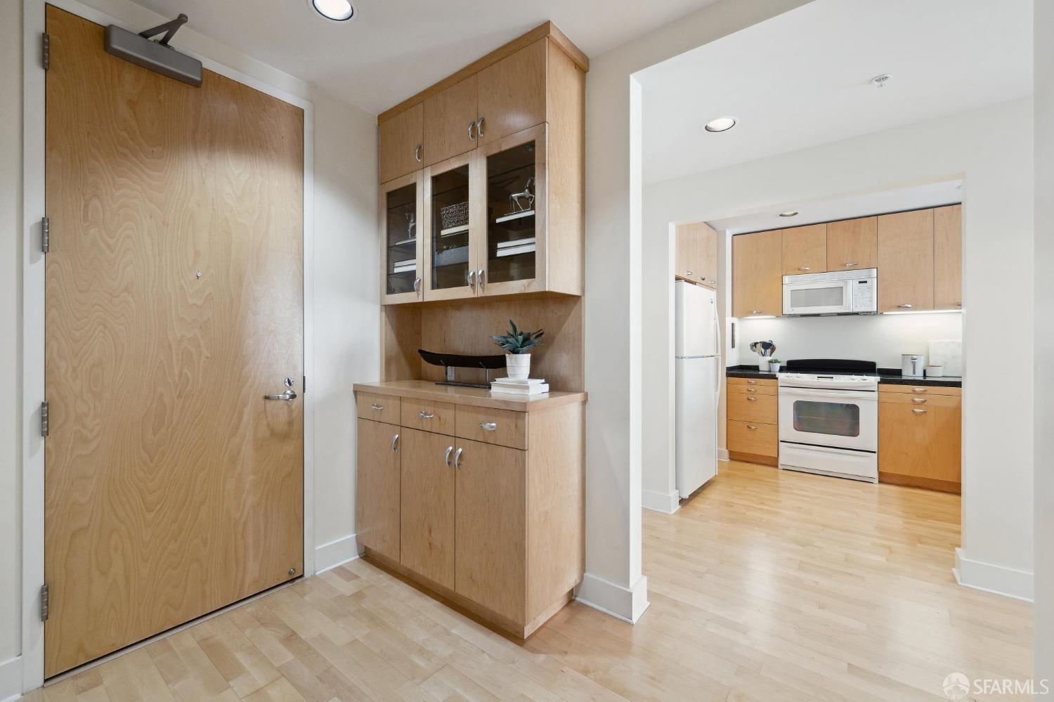 Detail Gallery Image 19 of 58 For 530 Chestnut St 410c,  San Francisco,  CA 94133 - 2 Beds | 2 Baths