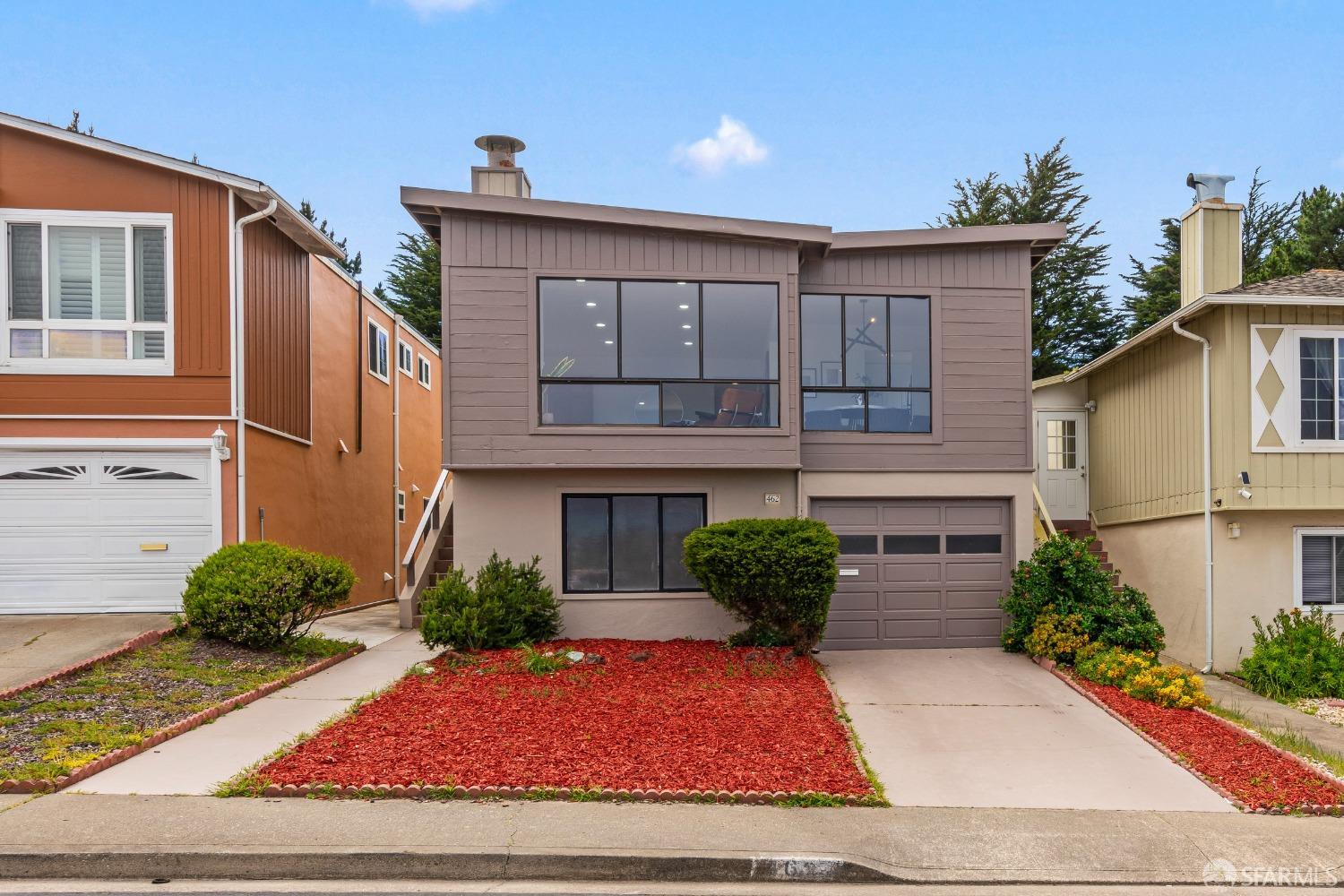 Detail Gallery Image 1 of 33 For 462 Higate Dr, Daly City,  CA 94015 - 3 Beds | 2 Baths