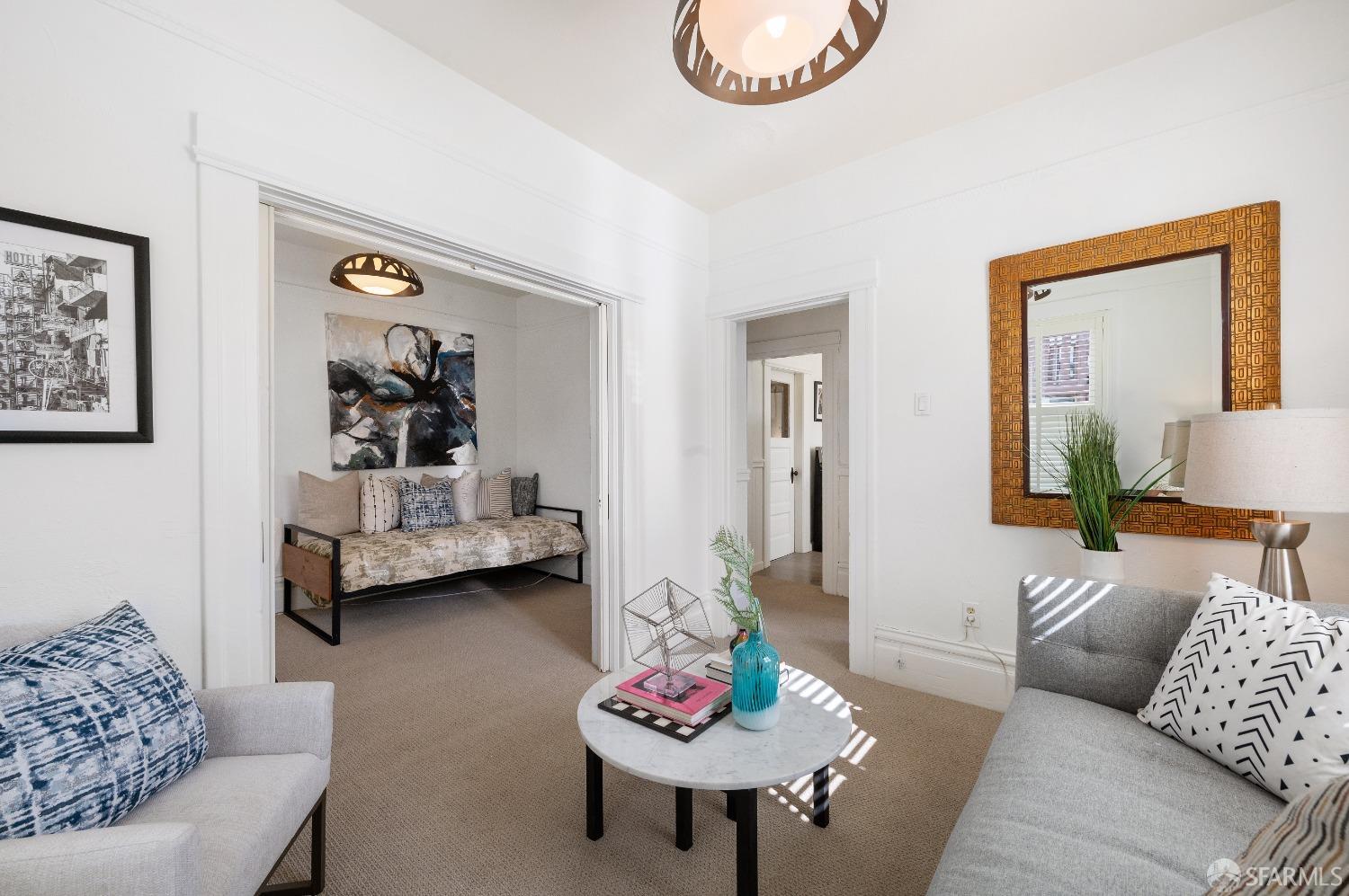 Detail Gallery Image 4 of 25 For 3524 17th St #B,  San Francisco,  CA 94110 - 1 Beds | 1 Baths