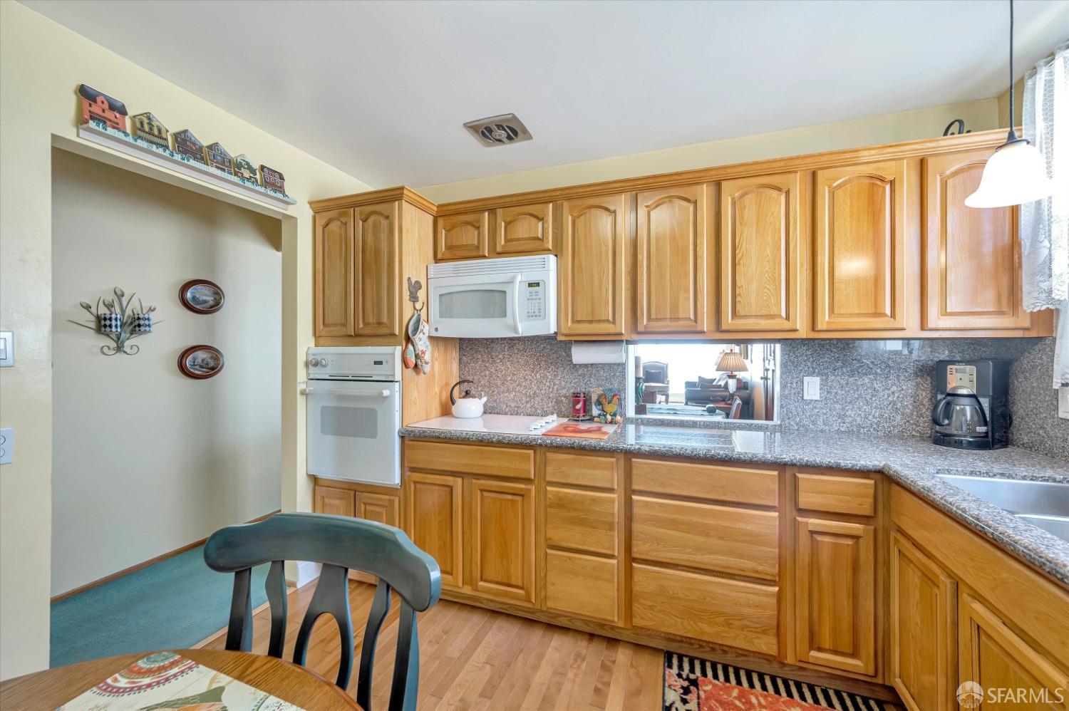 Detail Gallery Image 11 of 28 For 273 Avalon Dr, Daly City,  CA 94015 - 3 Beds | 1 Baths