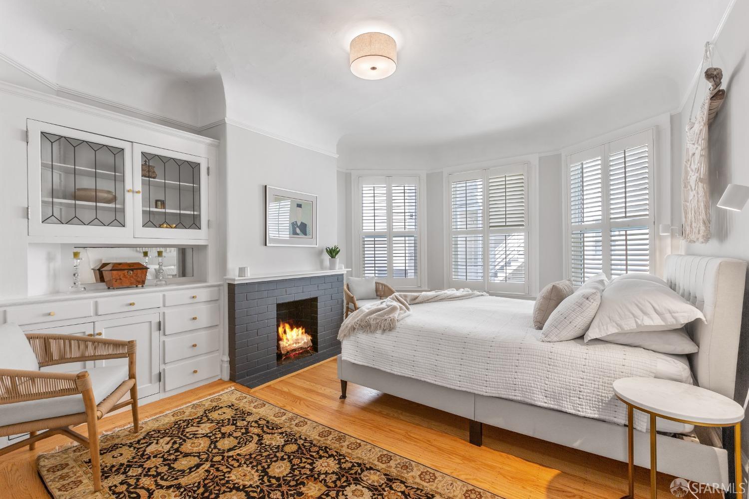Detail Gallery Image 11 of 16 For 2511 Polk St, San Francisco,  CA 94109 - 2 Beds | 1/1 Baths