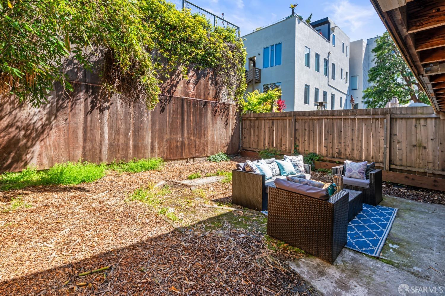 Detail Gallery Image 34 of 55 For 2766 21st St, San Francisco,  CA 94110 - 4 Beds | 2 Baths