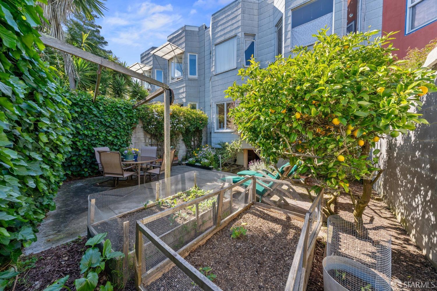 Detail Gallery Image 31 of 38 For 1851 Hayes St, San Francisco,  CA 94117 - 2 Beds | 1 Baths