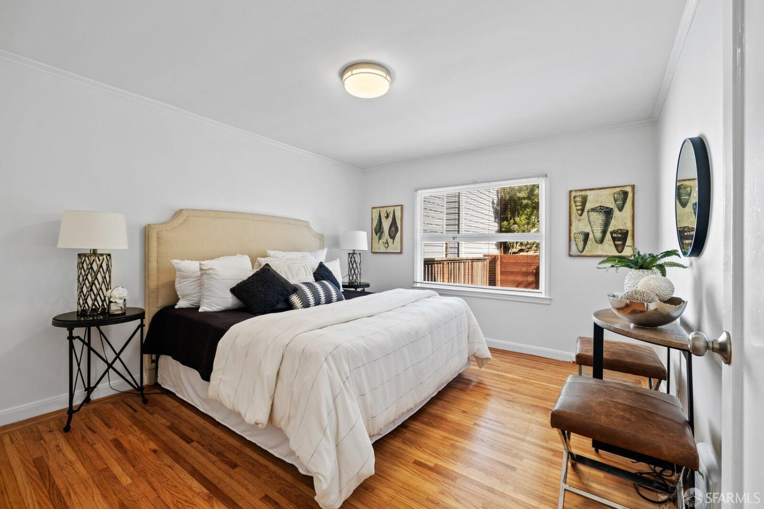 Detail Gallery Image 8 of 13 For 258 Surrey St, San Francisco,  CA 94131 - 2 Beds | 1 Baths